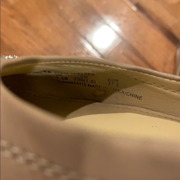 Coach Flats - Picture 11 of 12